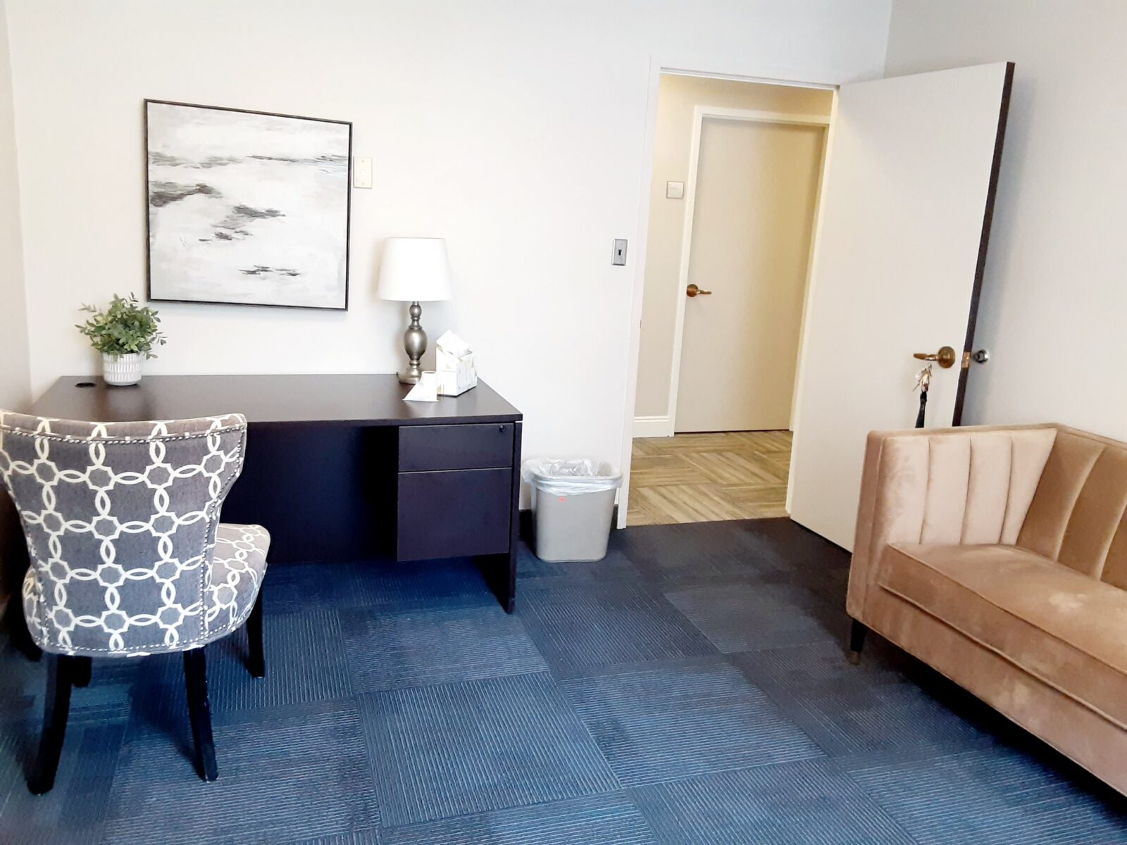 Furnished private office at Premier Business Suites